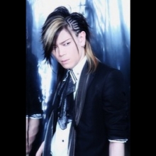 YUKI（from　DearLoving）
